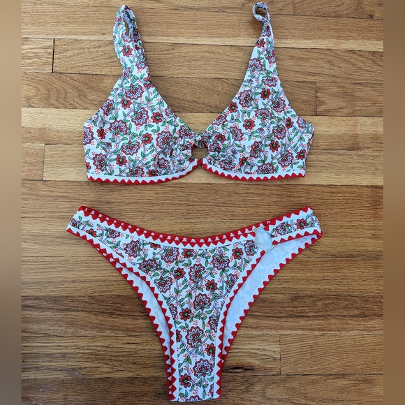 unbranded Other - 🆕 Floral bikini set